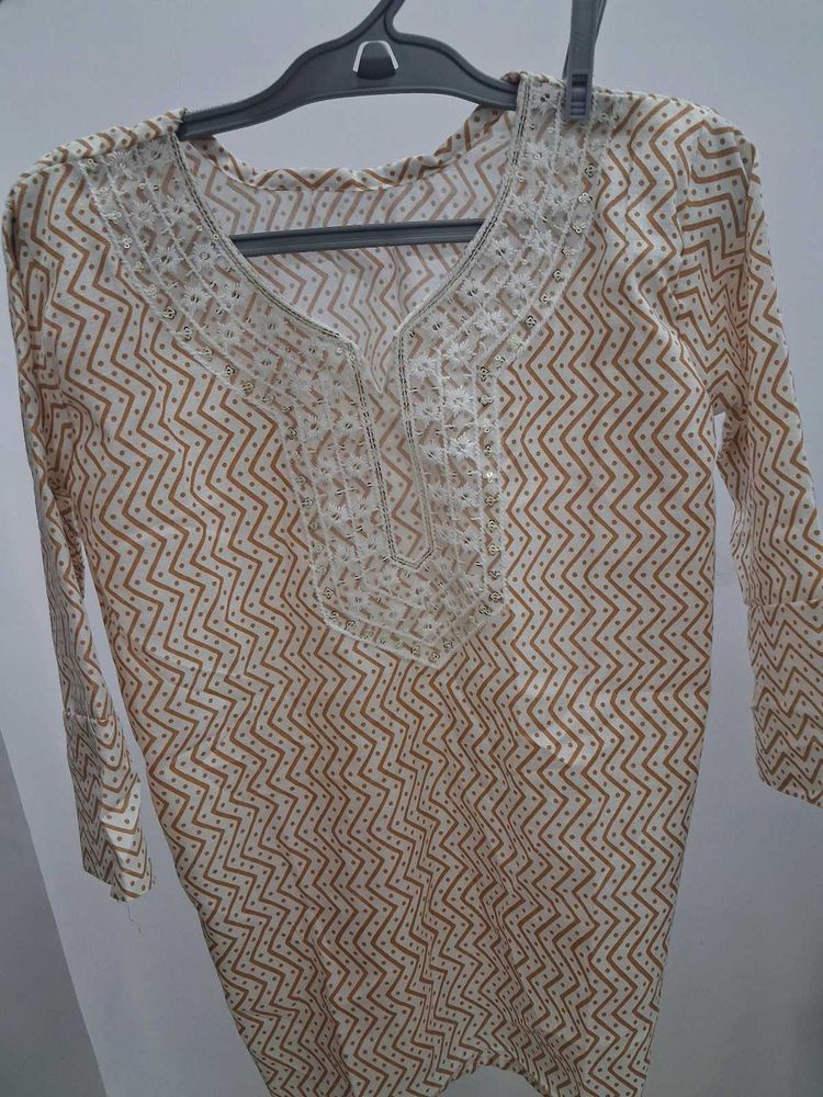 combo of 2 kurti Stylish Ethnic Kurta with Decorat