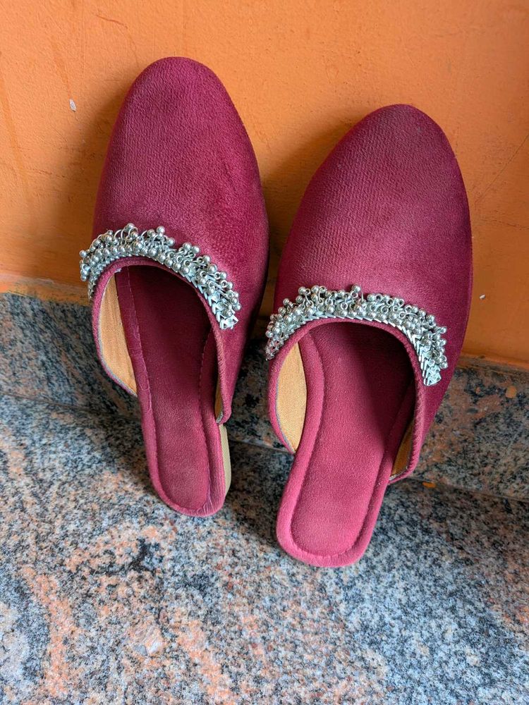 Maroon Juttis with Embellishment
