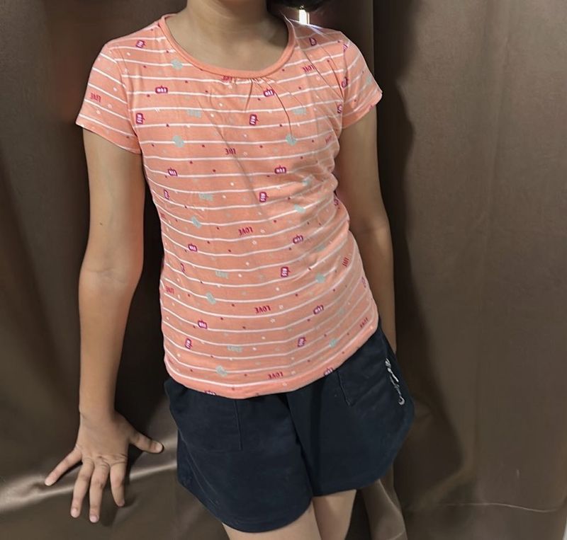 girls T-shirt