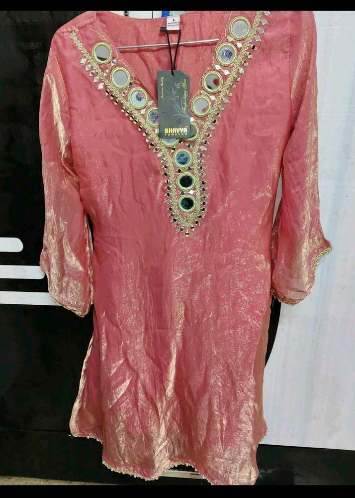 Beautiful shine kurti full set