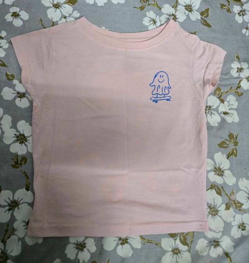 Cute Pink Ghost Skateboard T-Shirt
