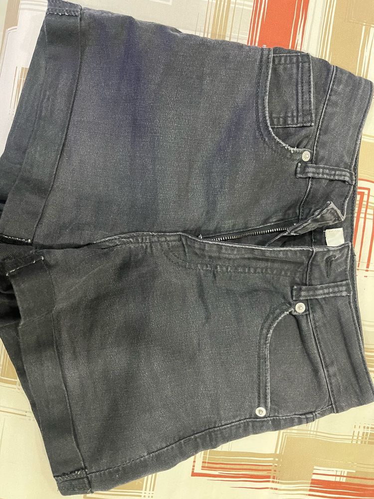 black denim shorts from H&amp;M us siz