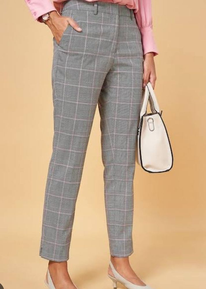 Checkered Ankle Pants
