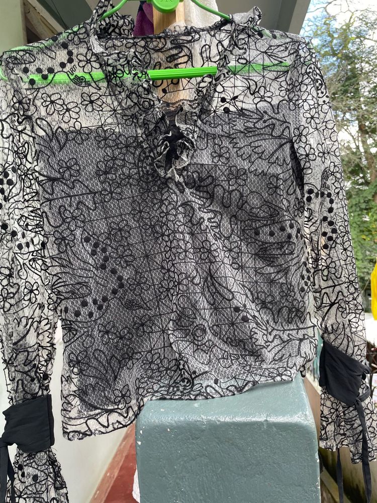 Elegant Black Lace Long Sleeve Blouse