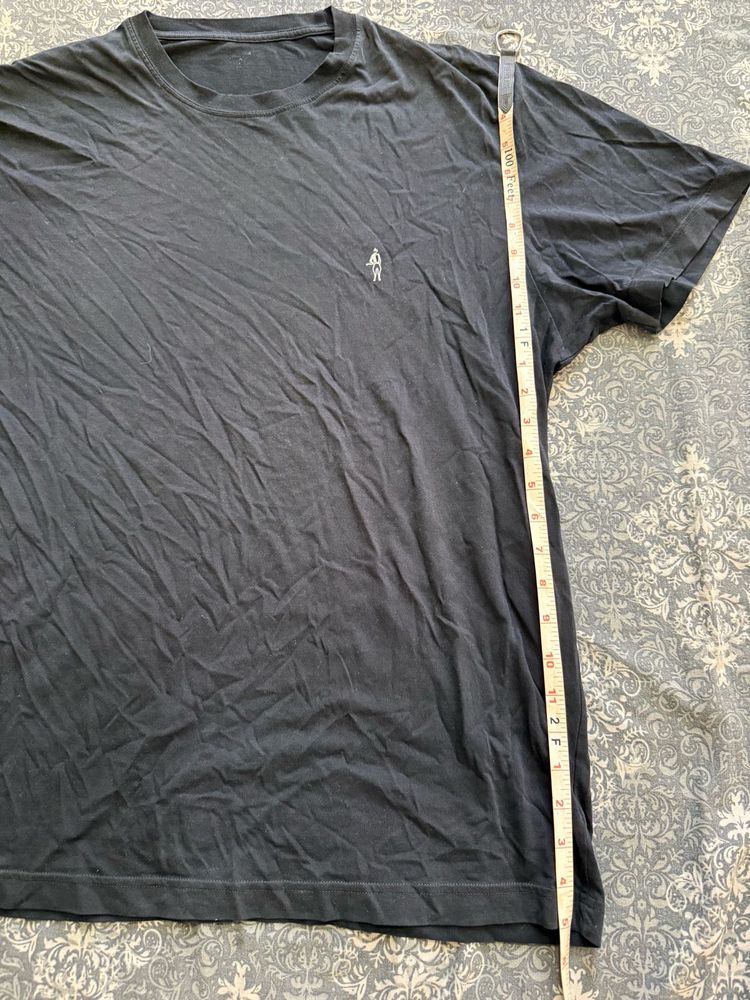 Men's Dark Grey Graphic T-Shirt