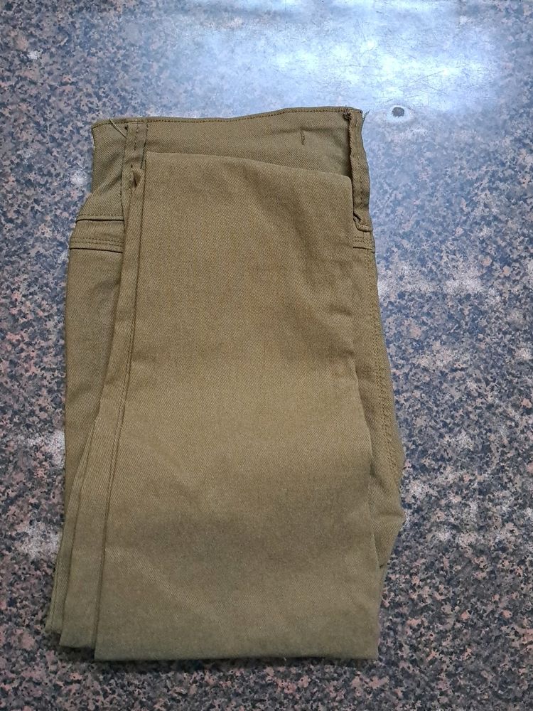 Brown Stretchable Jeans / No Flaws / used only onc