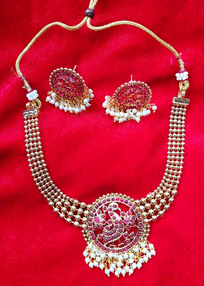 Women Necklace Set