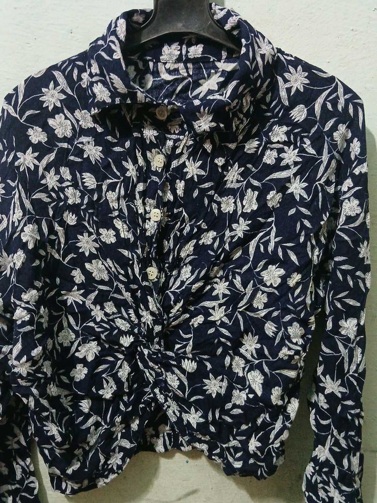 Chic Floral Print Twist-Front Top