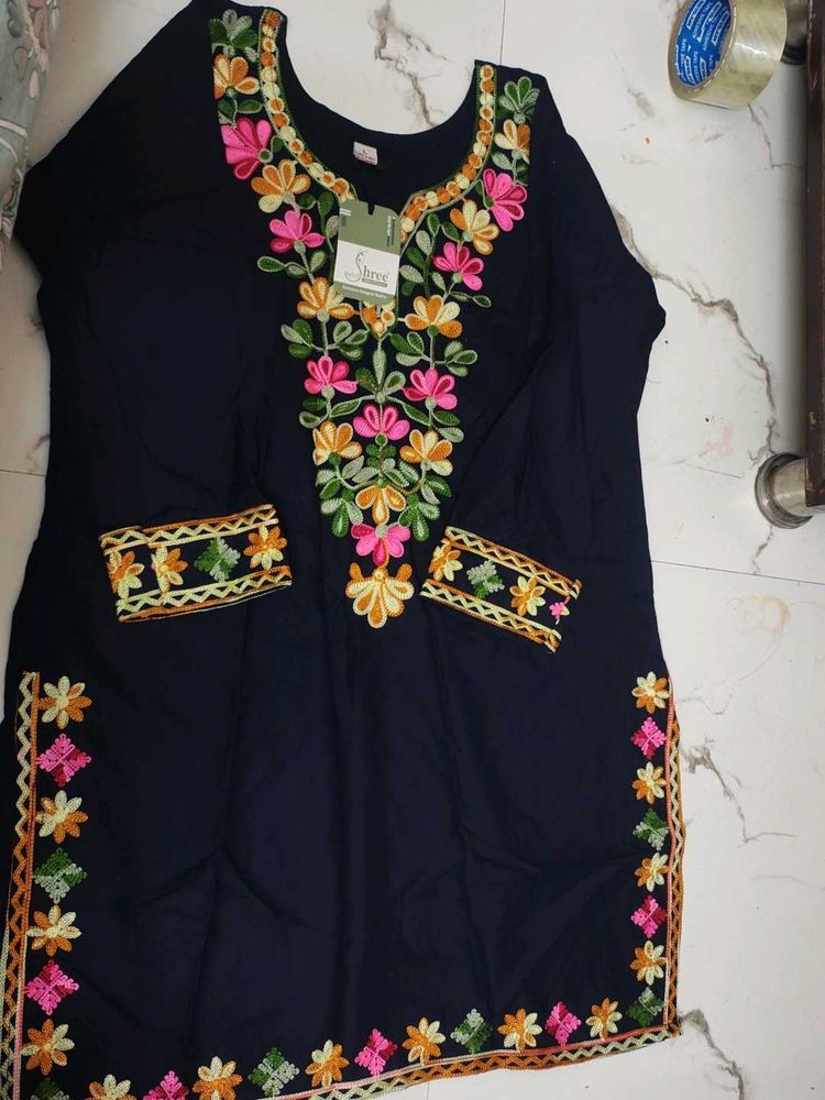 Elegant Embroidered Kurta