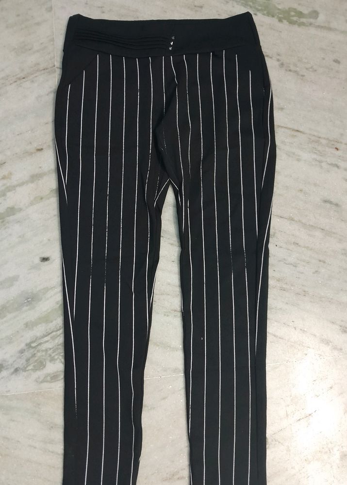 White Strip Black Jeggings