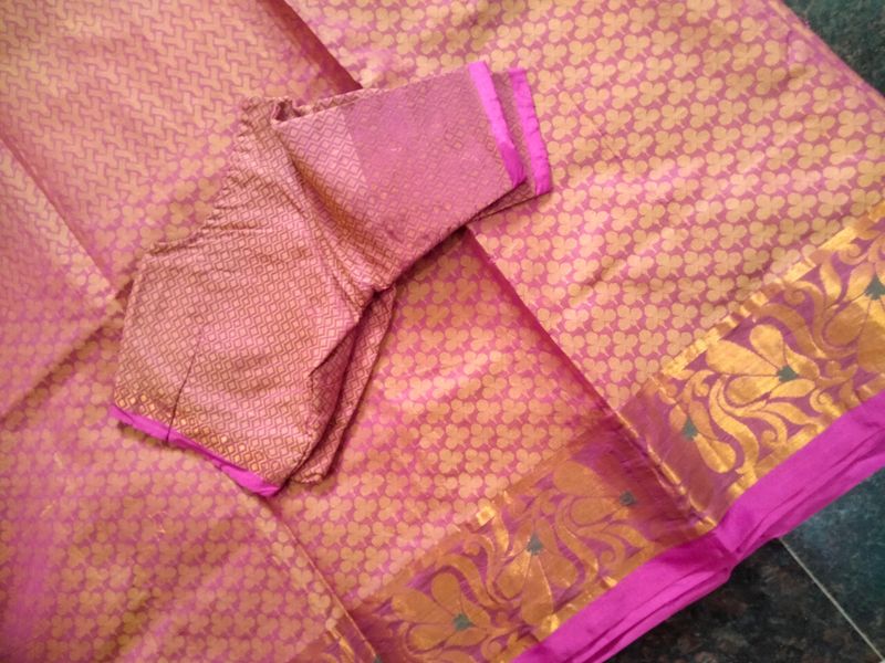 Saree With Blouse It Is Beautiful