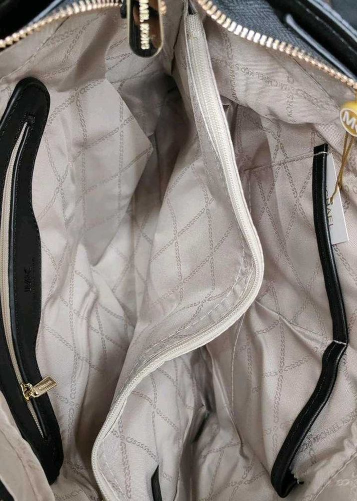 Michael Kors voyager tote bag