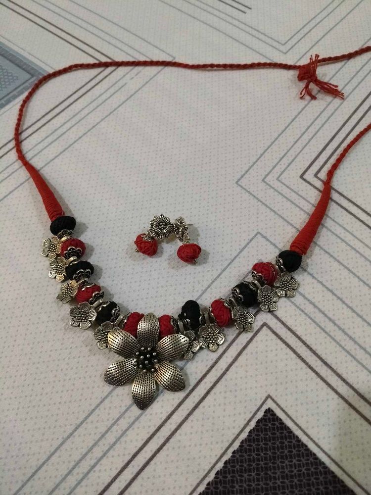 Boho Red Black Floral Necklace &amp; Earrings Set