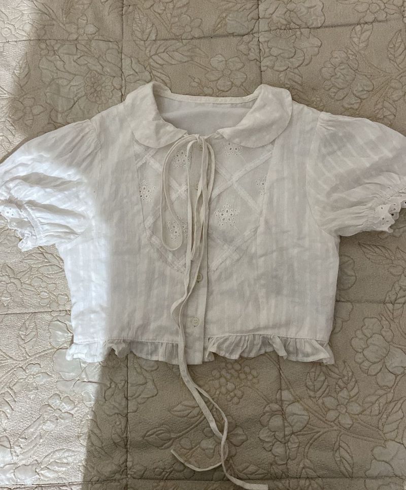 White Puff Sleeve Cropped Blouse