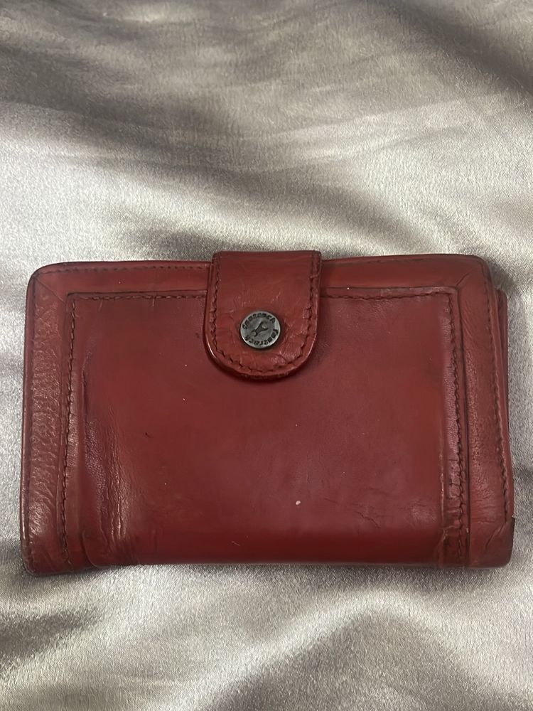 Bi-fold Button Leather Wallet