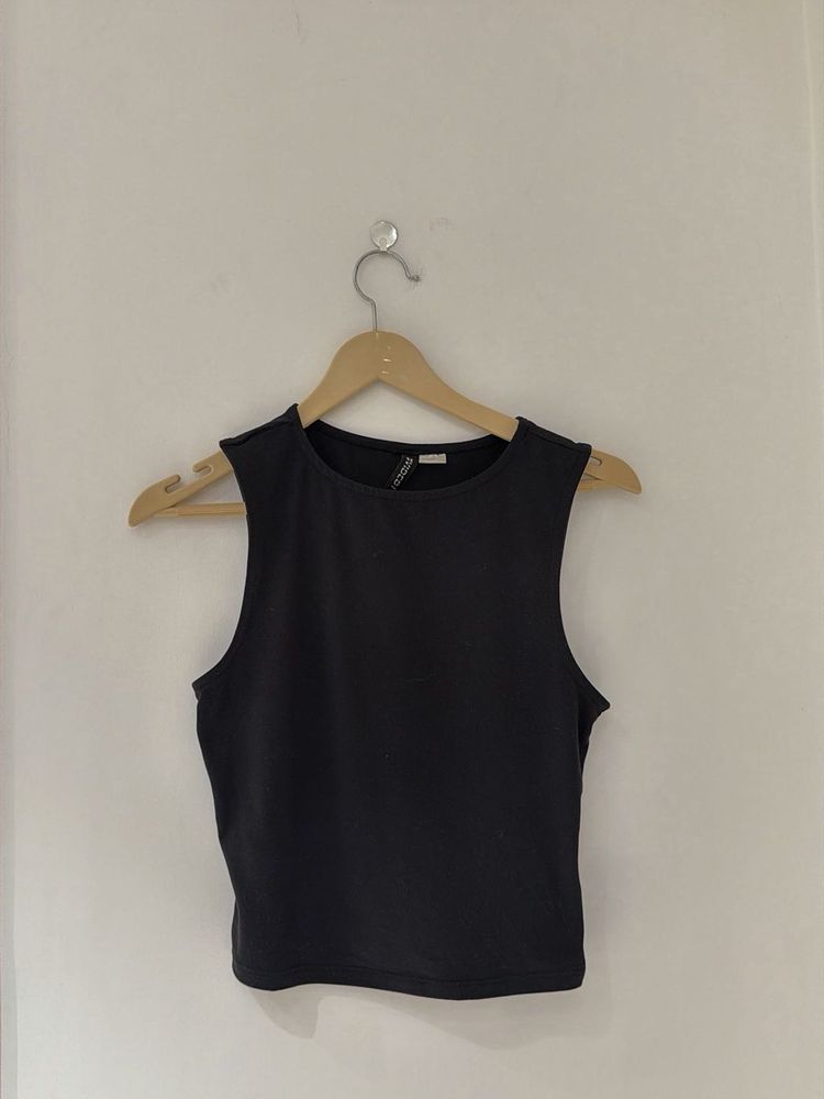 Sleeveless Black Tank Top