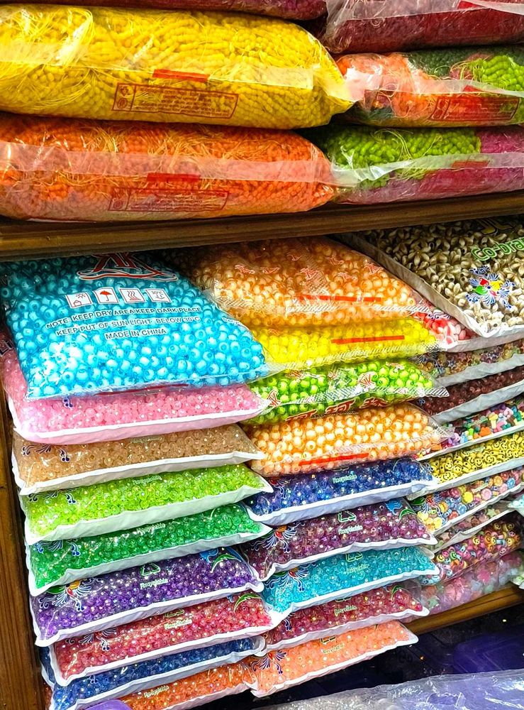 Lilian Acrylic shinning Beads combo 3.5kg
