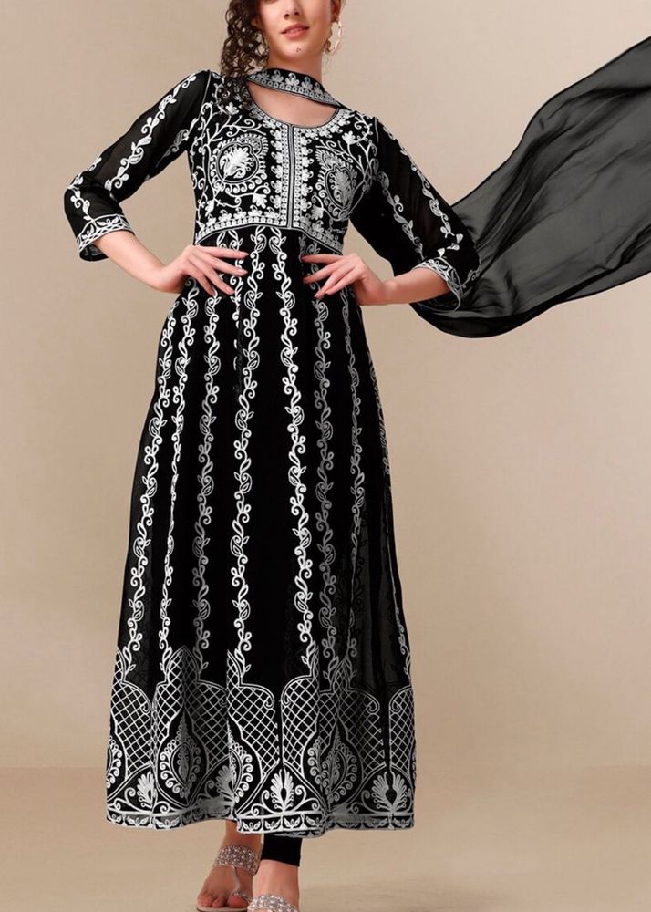 Black Lucknowi Chikankari Anarkali Kurta