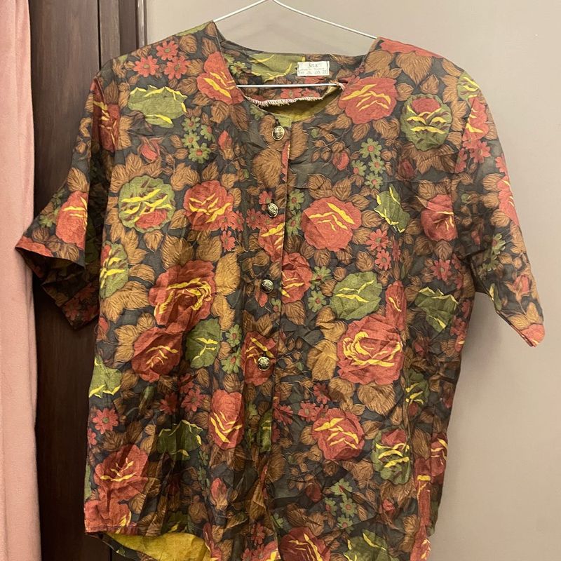 Vintage Floral Button-Up Top