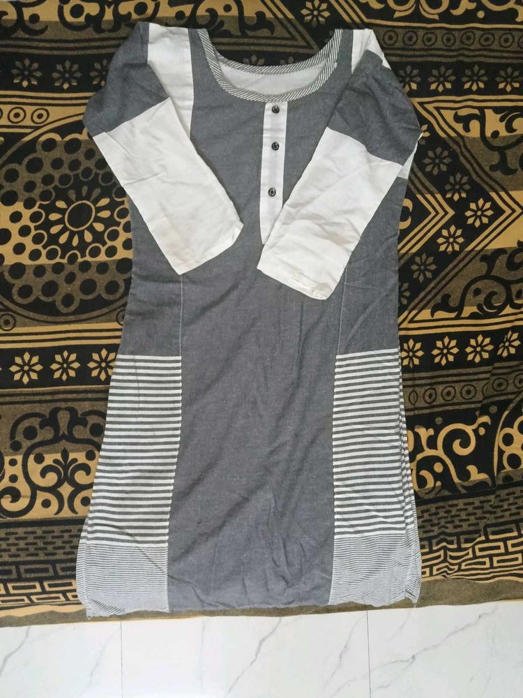 Grey &amp; White Cotton Kurta