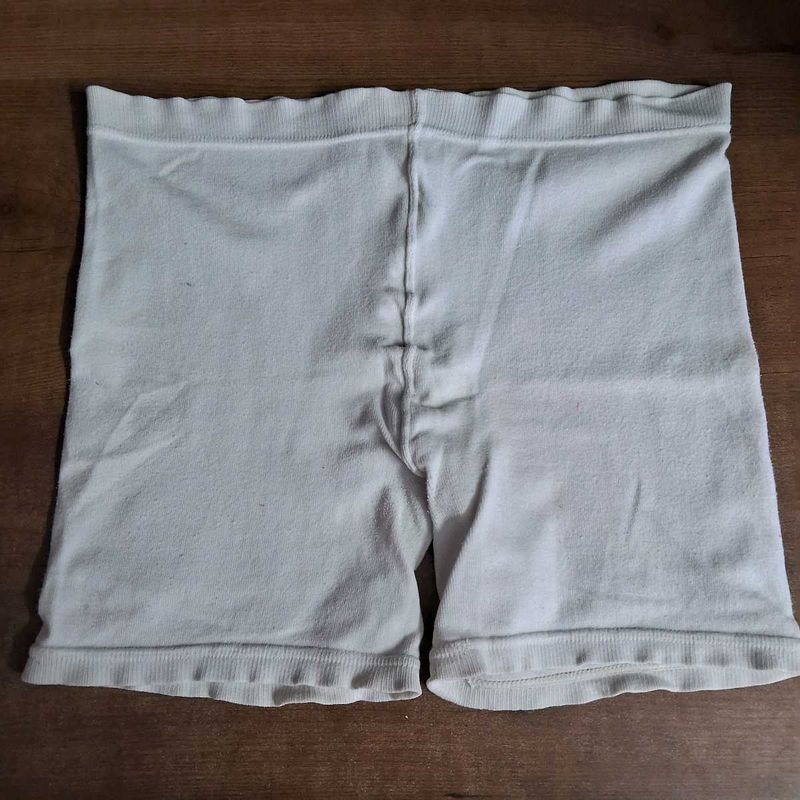 🩳 | Vintage White Shorts