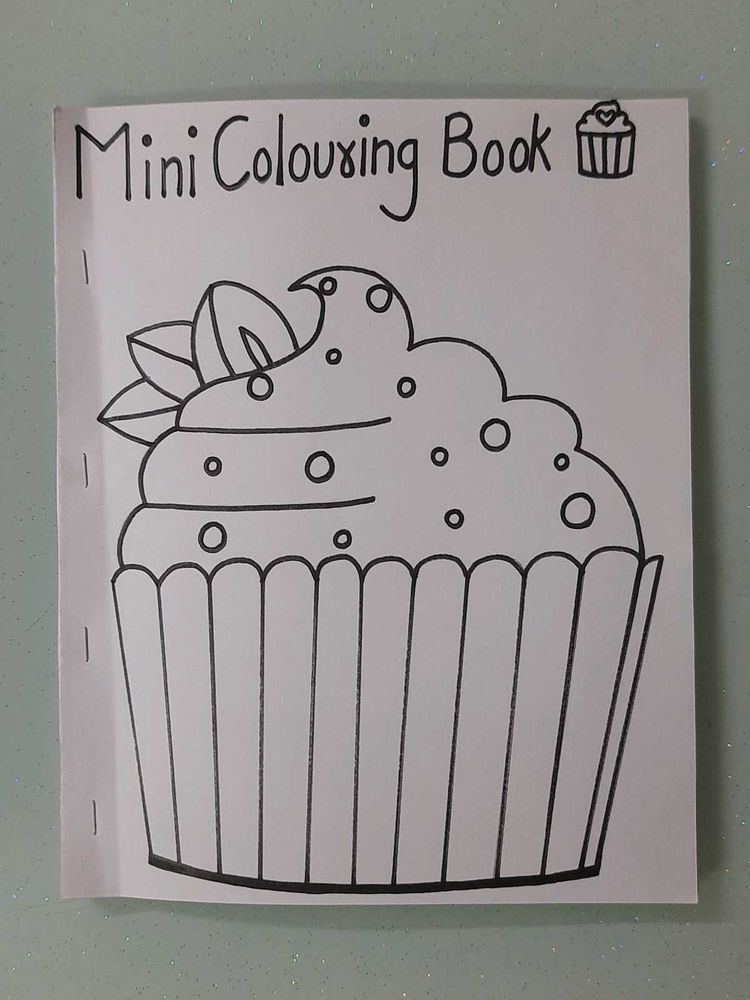 Mini Colouring Book🧁