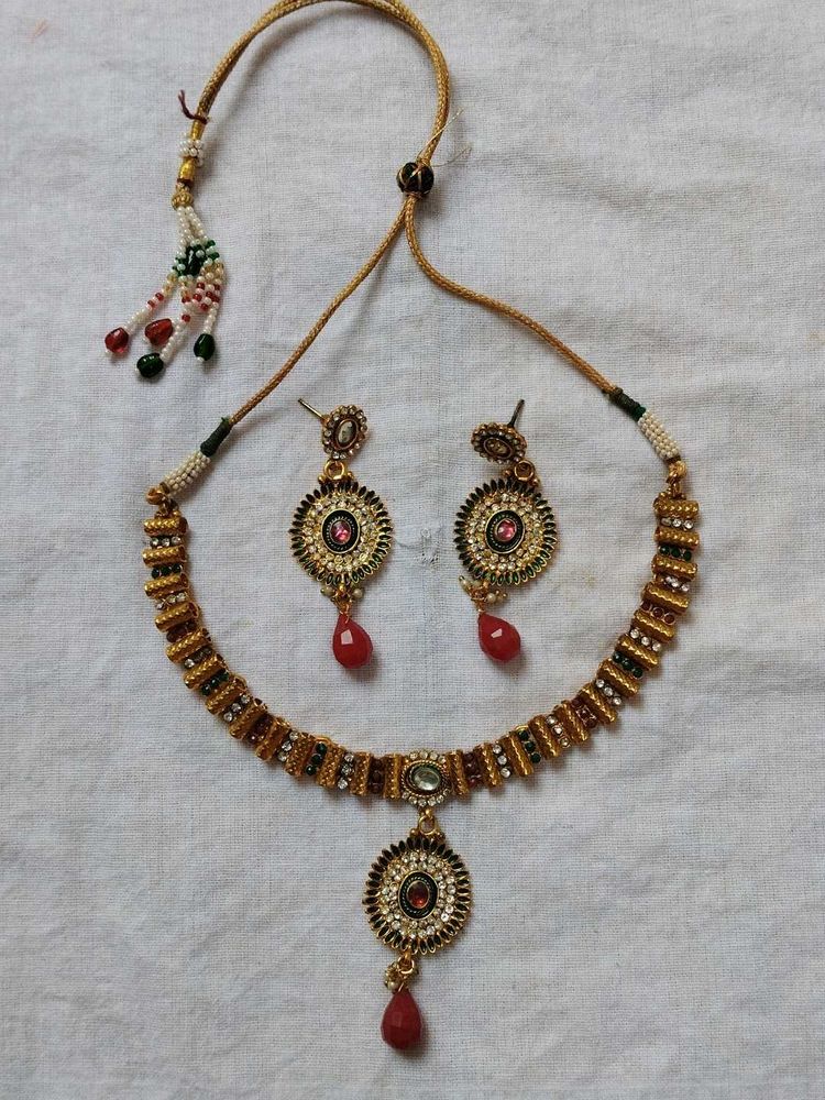 Elegant Indian Necklace and Earring Set