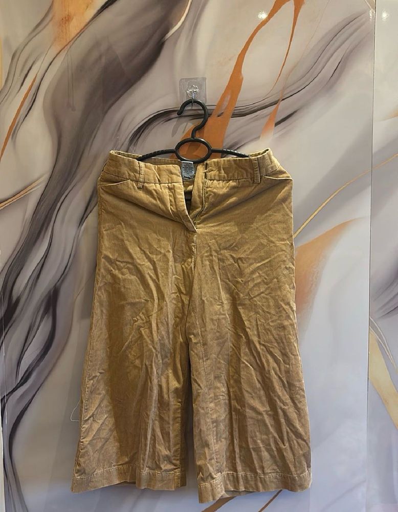 Women's Tan Cropped Trousers