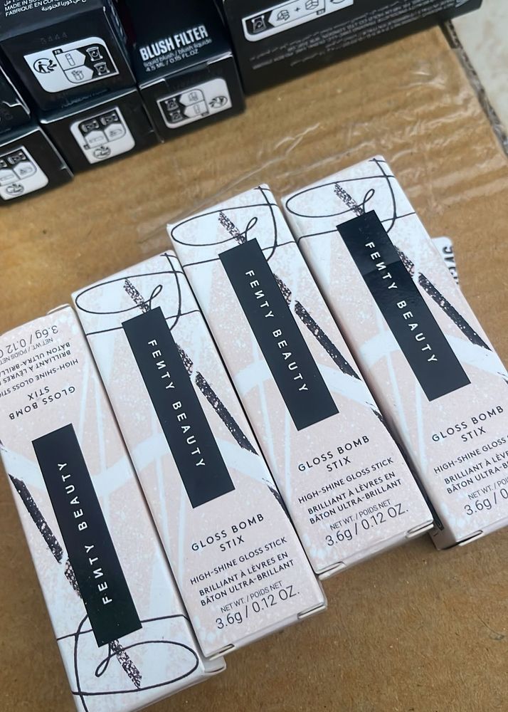 Fenty Beauty Gloss Bomb Stix