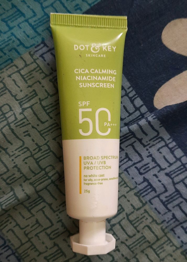 Dot &amp; Key Cica Calming Niacinamide Sunscreen