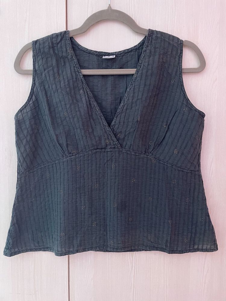 Sleeveless V-Neck Top