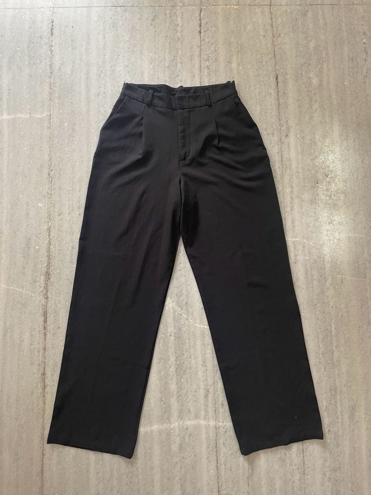 Sale❗️Branded Fashionable Women Parallel Trousers
