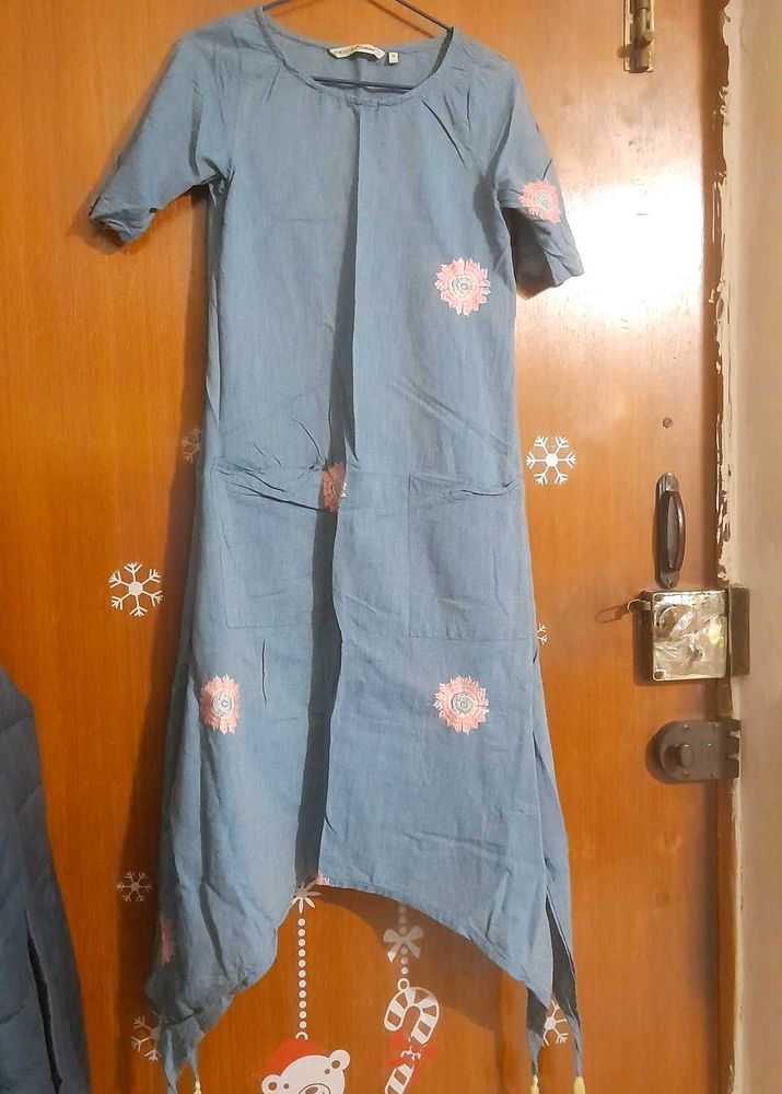 Asymmetrical hem Chambery kurta