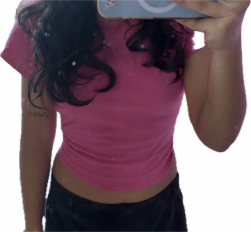 pink fitted top