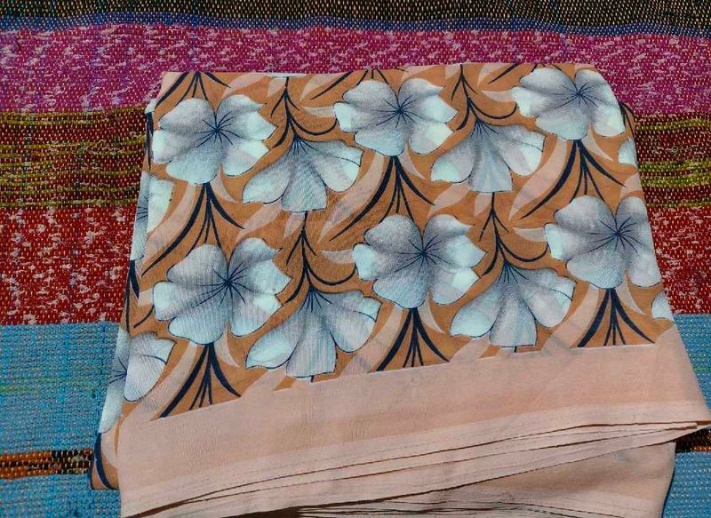 Beautiful Floral Print Saree