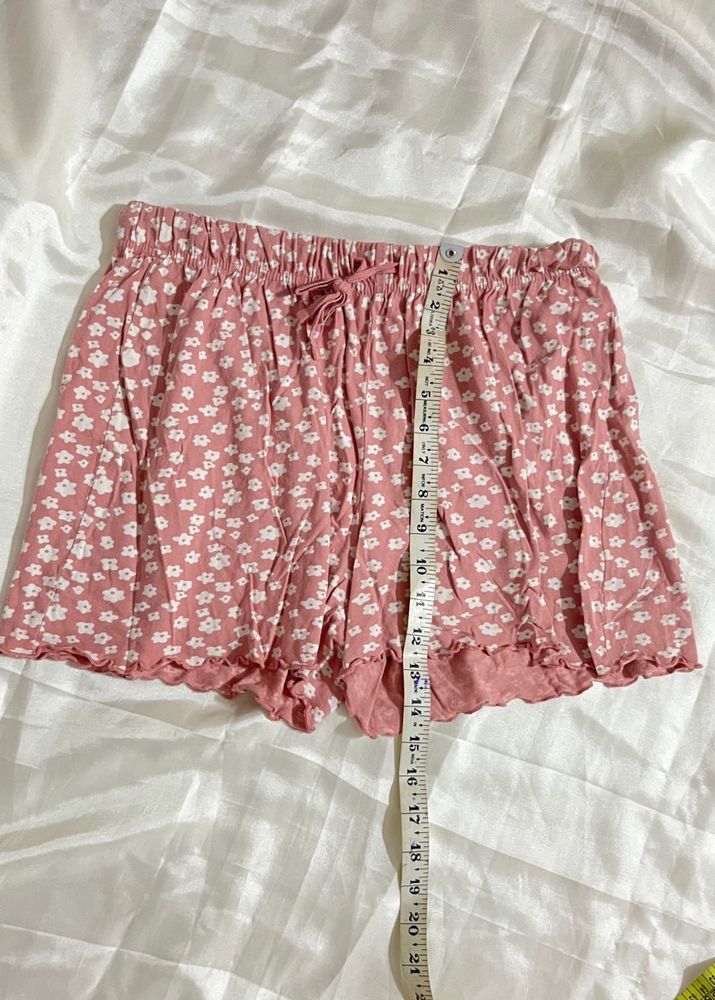 Cute Floral Print Shorts