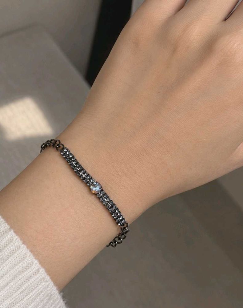 Sparkling Chain Bracelet with Gem