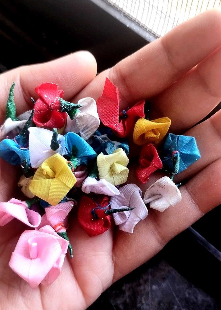 28 Satin Roses Art N Carft
