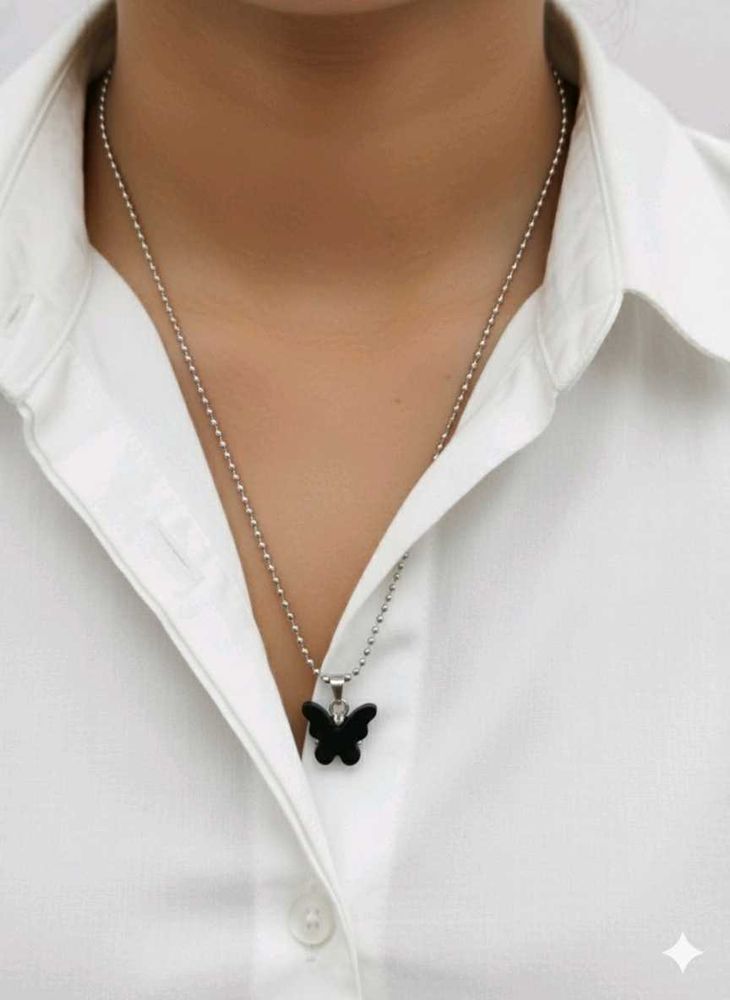 Butterfly Pendant Necklace (it's in unopened packa