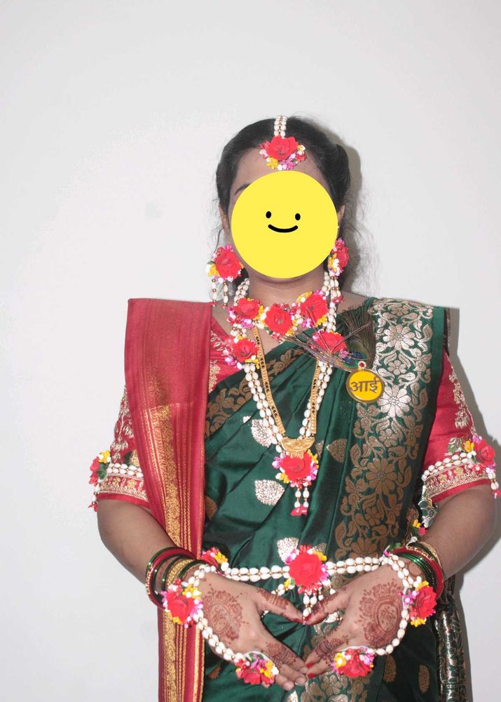 Traditional real tugger quick dired Flower Jewelle