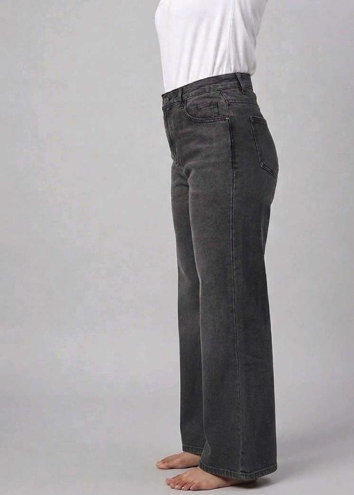 Urbanic charcoal Wide-Leg Ankle-Cut Jeans