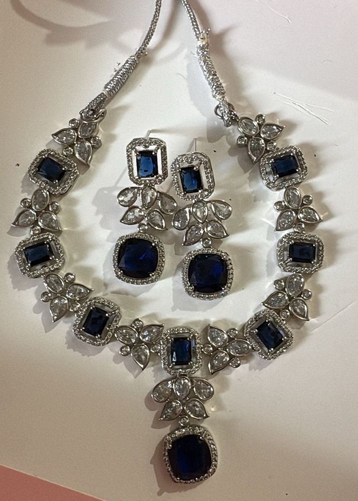 Exquisite Blue Stone Necklace &amp; Earring Set