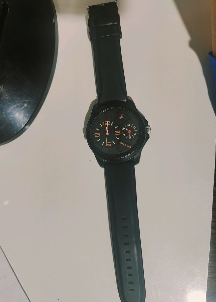 Fastrack Men's Analog Watch.  New With Tag. Unused