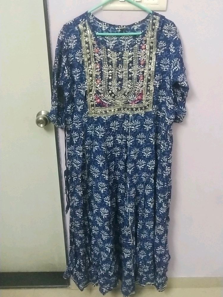 Feeding Kurti