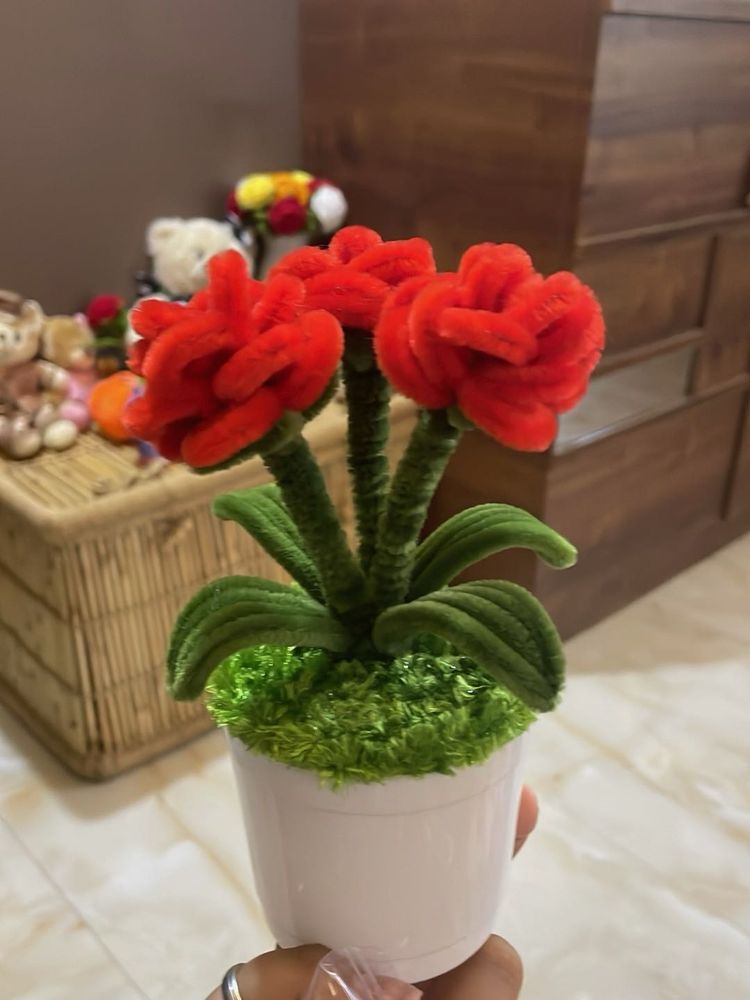 Cute Artificial Red Flowers