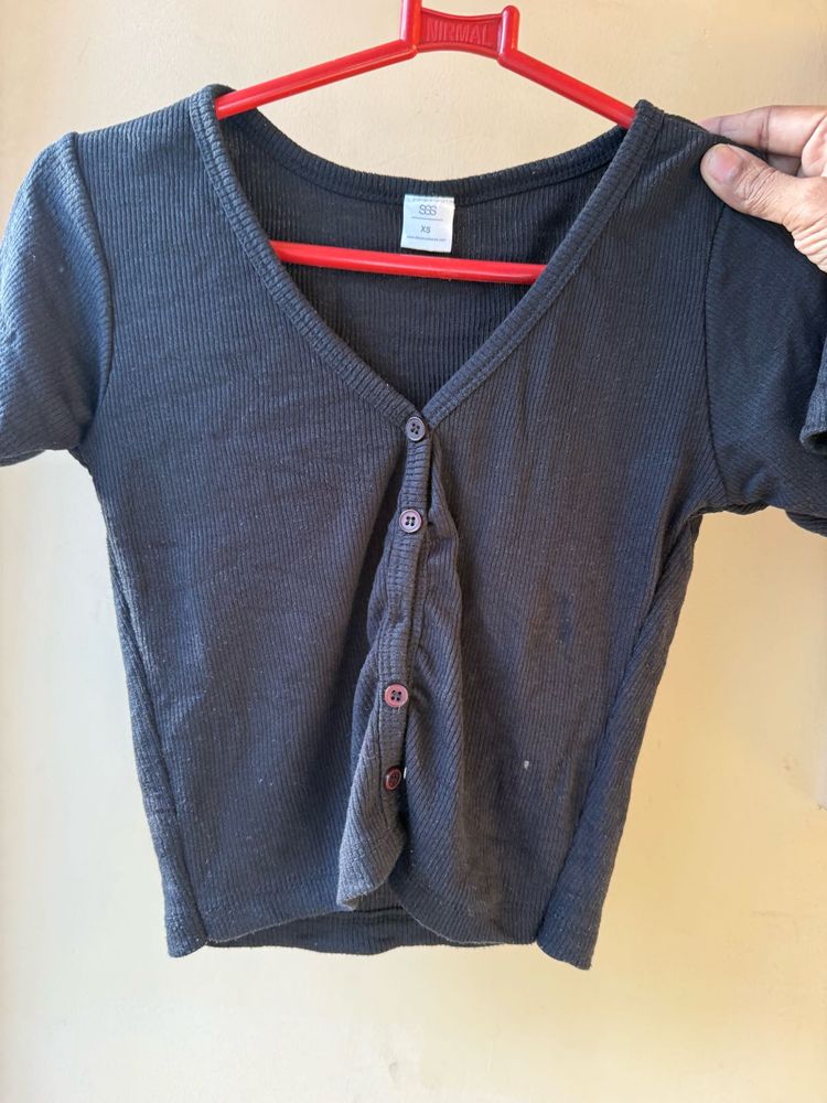 Ribbed V-Neck Button-Up Top