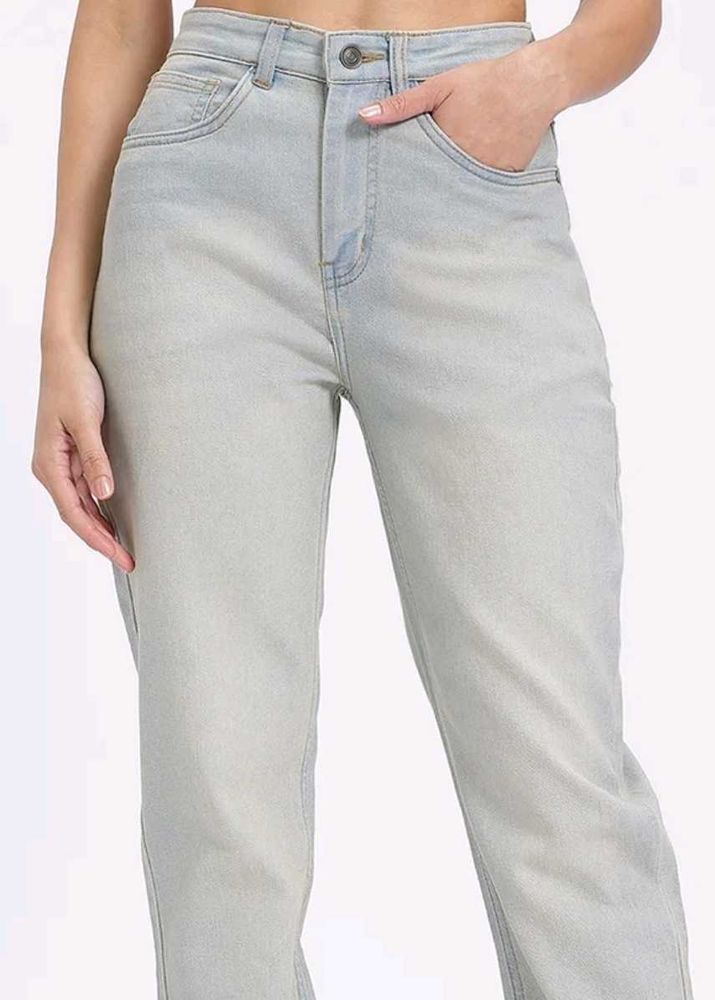 Light Wash Mom Jeans