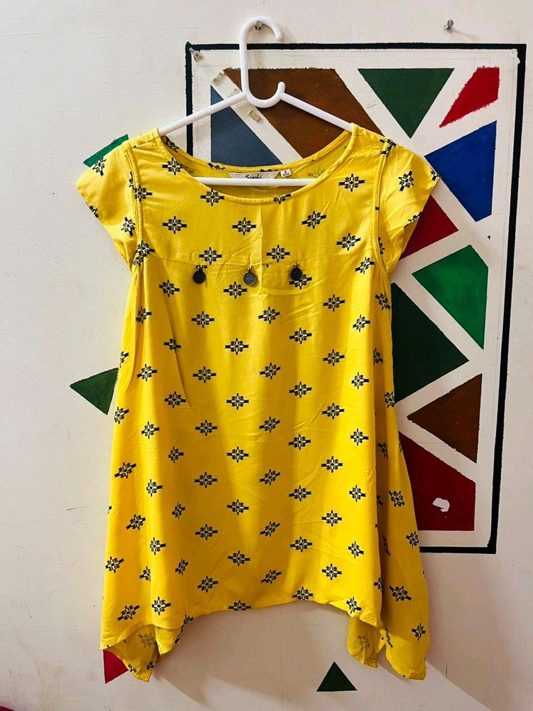 Top in Size S