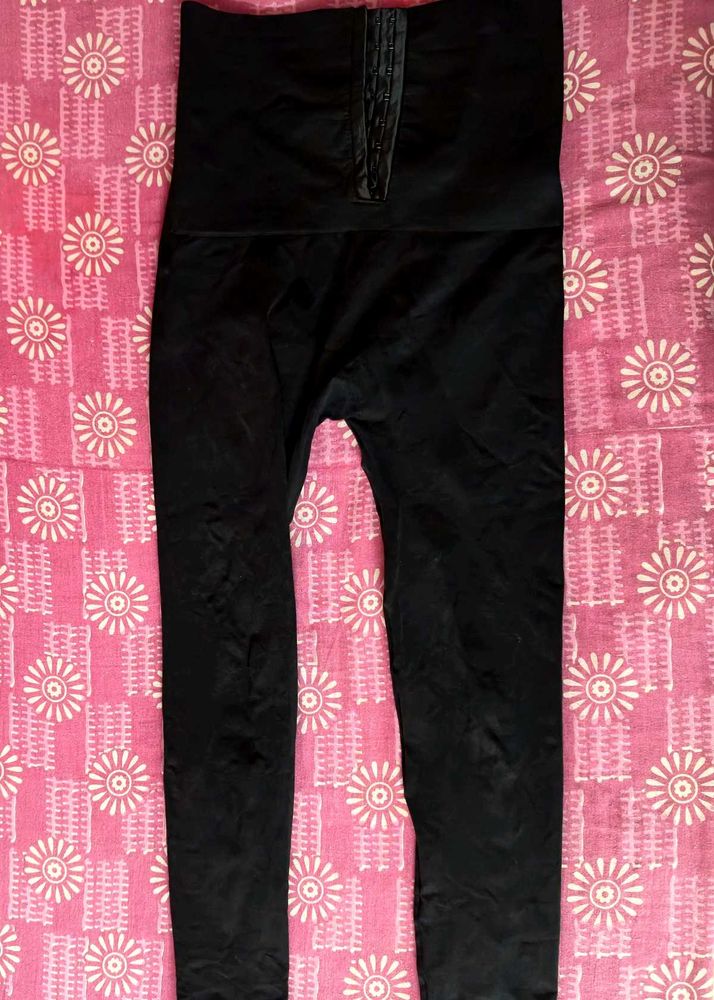 High-Waisted Shaping Leggings