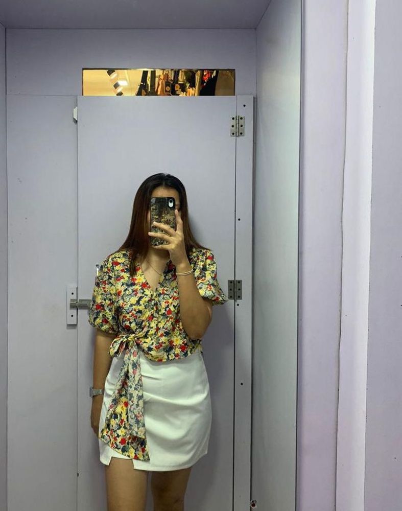 HnM Floral wrapped Cropped Tops